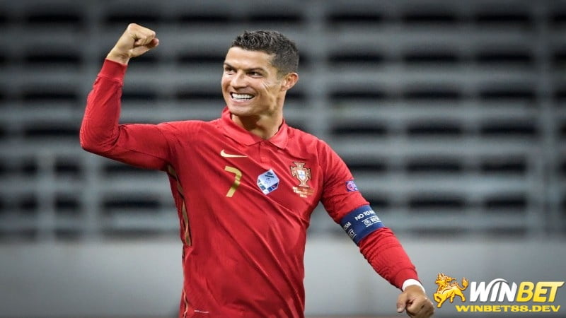Ronaldo - Cầu thủ ghi nhiều bàn thắng nhất thế giới lập kỷ lục ghi bàn mới